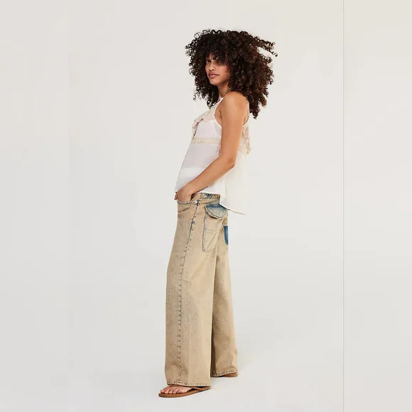 We The Free Waterfalls Baggy Wide-Leg Jeans- 28 Short - Picture 2 of 10